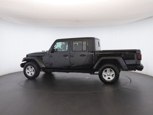 Used 2022 Jeep Gladiator Sport image 17