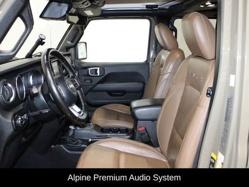 Used 2020 Jeep Gladiator Overland image 11