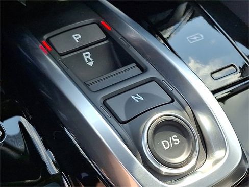 Certified 2025 Acura MDX SH-AWD image 16