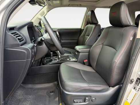 Used 2021 Toyota 4Runner TRD Off-Road Premium w/ Moonroof Package AWD/4WD image 14