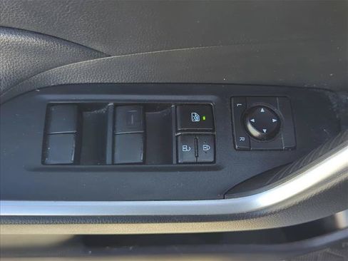 Used 2023 Toyota RAV4 LE FWD image 11