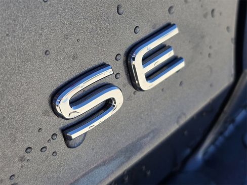 New 2026 Volkswagen Jetta SE image 7