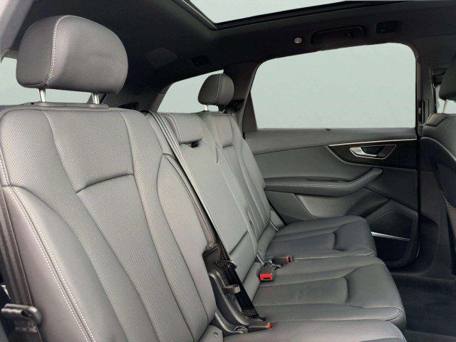 Certified 2025 Audi Q7 3.0T Premium Plus w/ Premium Plus Package AWD/4WD image 29