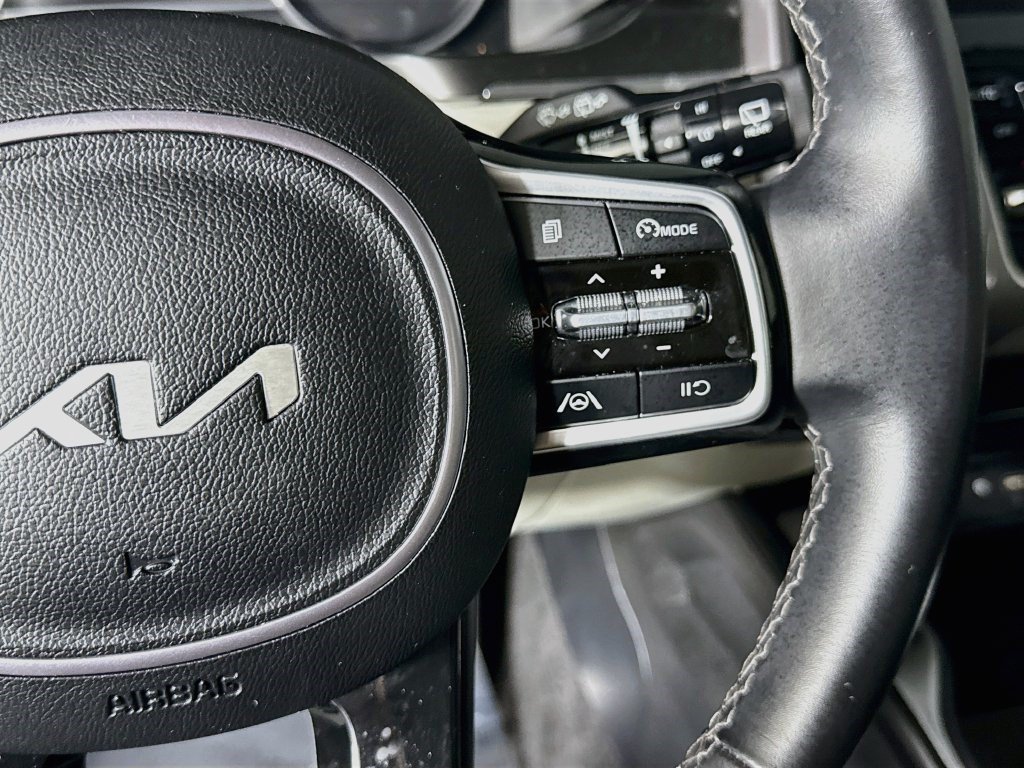 Used 2023 Kia Sorento S w/ Panoramic Sunroof Package FWD image 14