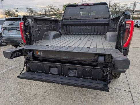 New 2026 GMC Sierra 2500 AT4X w/ AT4X AEV Edition AWD/4WD image 6