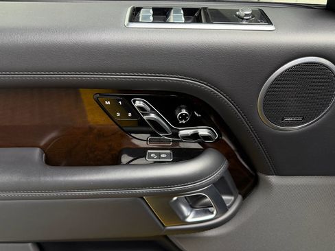 Used 2020 Land Rover Range Rover HSE image 36
