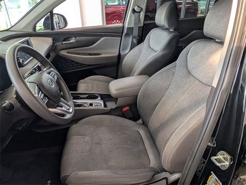 Used 2020 Hyundai Santa Fe SE image 6