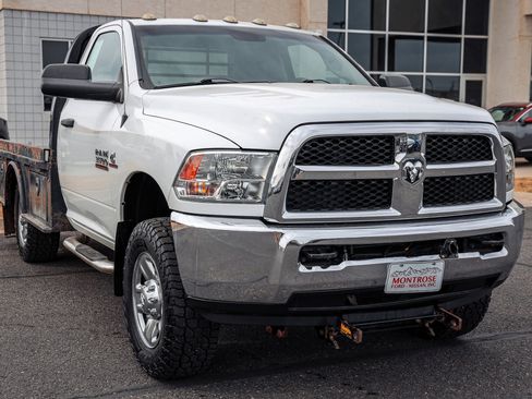 Used 2017 RAM 3500 Tradesman w/ Chrome Appearance Group AWD/4WD image 3
