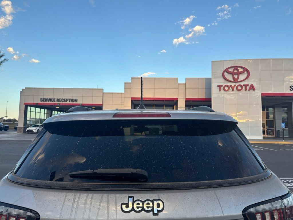 Used 2018 Jeep Compass Sport w/ Tech Group AWD/4WD image 5