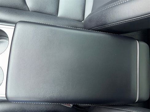 Used 2023 Tesla Model 3 Standard Range image 35