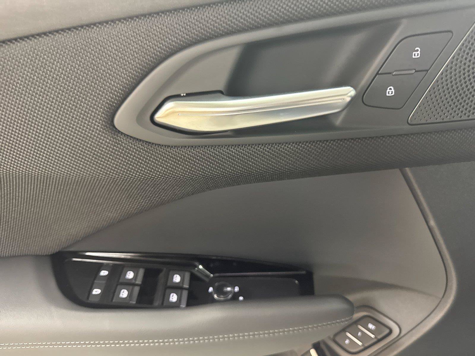 New 2026 Audi Q3 quattro 2.0T AWD/4WD image 10