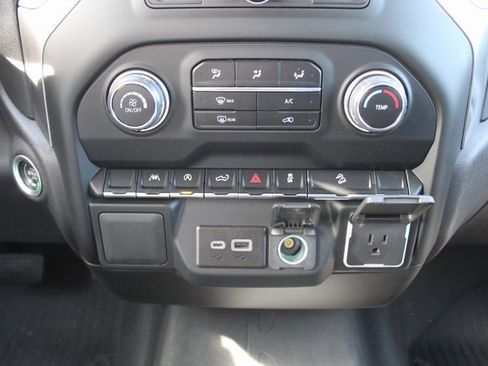 Used 2024 Chevrolet Silverado 1500 Custom Trail Boss image 27