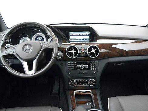 Used 2014 Mercedes-Benz GLK 250 BlueTEC 4MATIC image 17