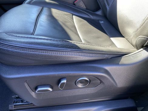 Used 2024 GMC Sierra 3500 Denali image 21