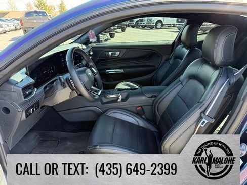 Used 2025 Ford Mustang GT Premium w/ GT Performance Package RWD image 14