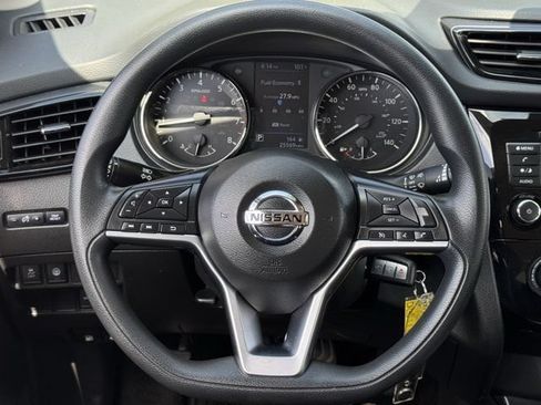 Used 2022 Nissan Rogue Sport S FWD image 13