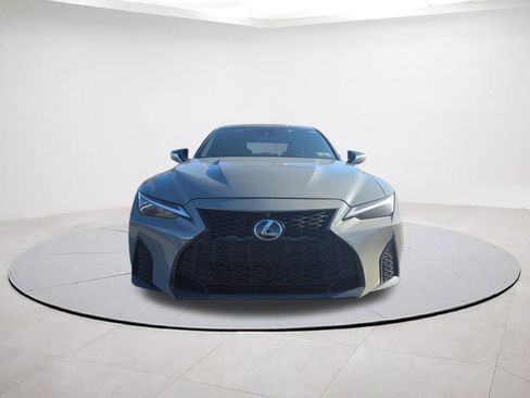 Used 2022 Lexus IS 500 image 2