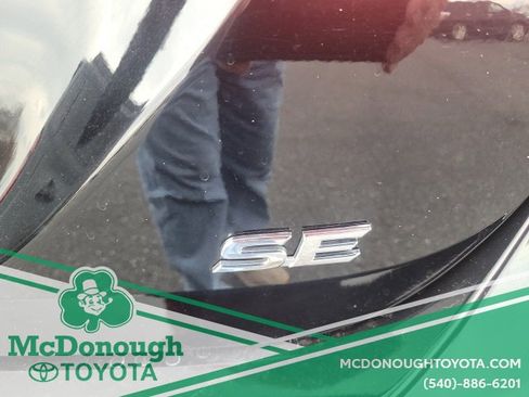 Used 2024 Toyota Camry SE image 30