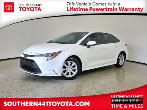 Used 2024 Toyota Corolla LE FWD image 1