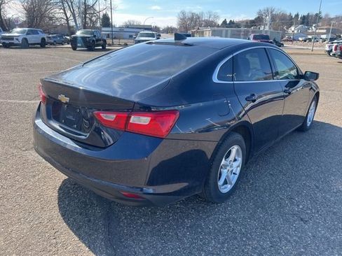 Used 2017 Chevrolet Malibu LS image 7