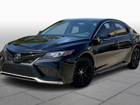 Used 2023 Toyota Camry XSE image 1