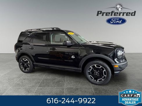 Used 2023 Ford Bronco Sport Outer Banks w/ Tech Package AWD/4WD image 8