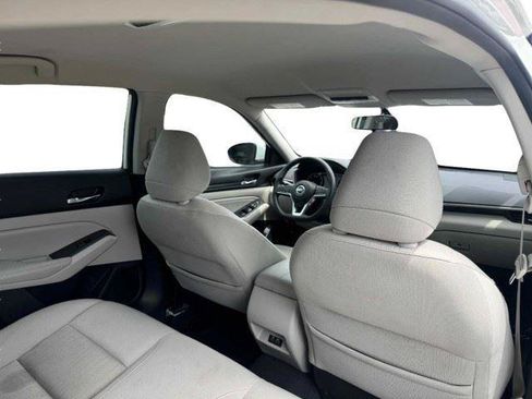 Used 2020 Nissan Altima 2.5 S FWD image 41