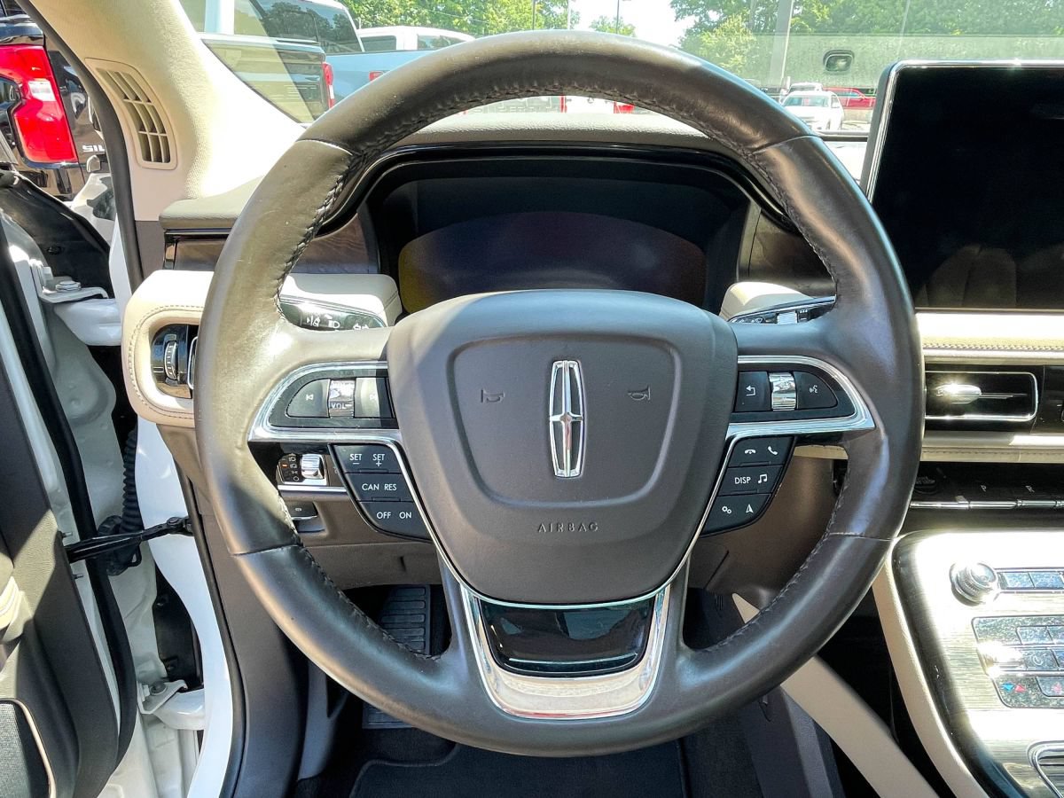 Used 2021 Lincoln Nautilus Reserve AWD/4WD image 11