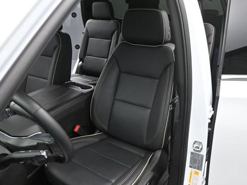 Used 2025 GMC Yukon Elevation w/ LPO, Floor Liner Package AWD/4WD image 21