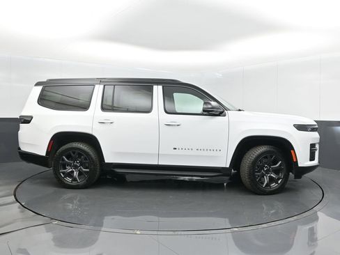 New 2026 Jeep Grand Wagoneer 4WD image 8