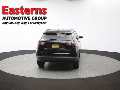 Used 2025 Jeep Compass Limited AWD/4WD image 36