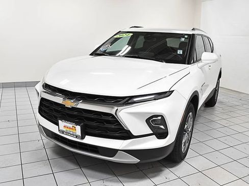 Certified 2024 Chevrolet Blazer LT w/ Convenience Package FWD image 1