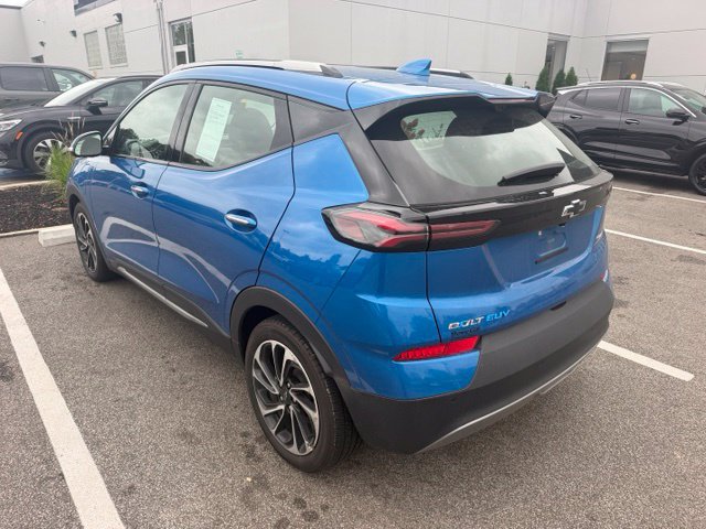 Used 2022 Chevrolet Bolt EUV Premier w/ Super Cruise Package FWD image 4