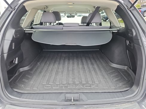 Used 2019 Subaru Outback 2.5i Premium image 29