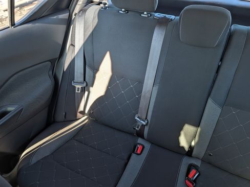 Used 2020 Nissan Kicks S image 13