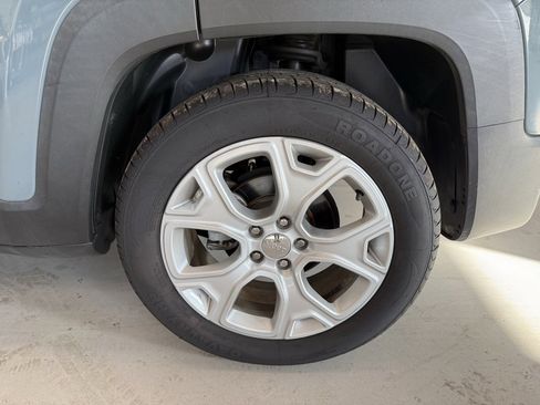 Used 2018 Jeep Renegade Limited w/ UConnect 8.4 Nav Group image 9