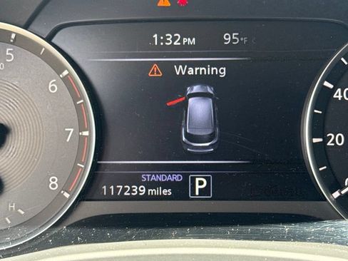 Used 2019 INFINITI QX50 Luxe FWD image 3