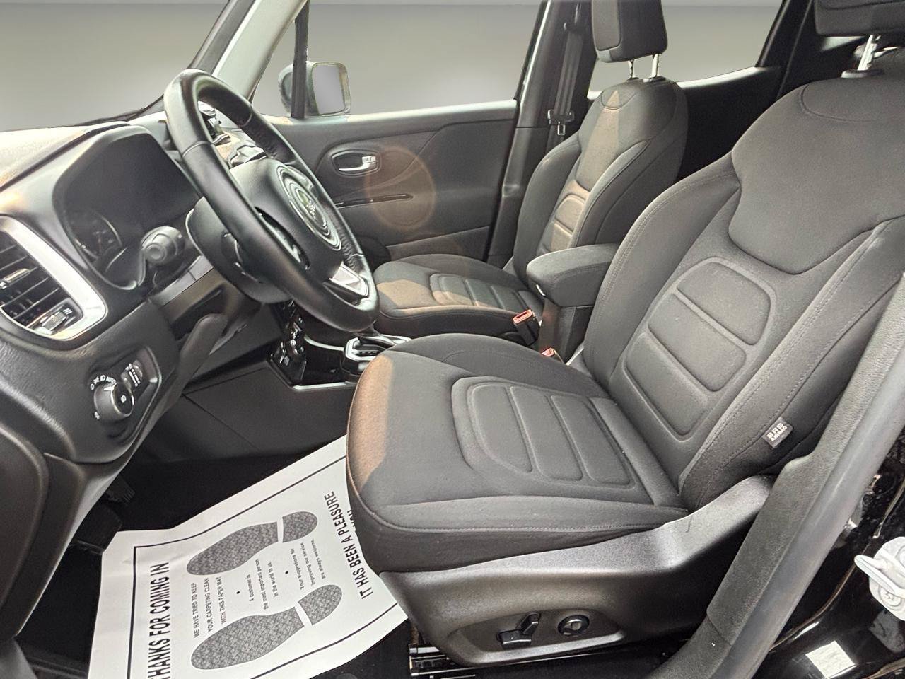 Used 2021 Jeep Renegade Latitude w/ Convenience Group AWD/4WD image 10