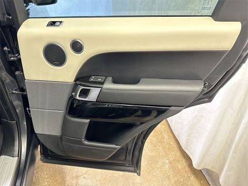 Used 2021 Land Rover Range Rover Sport HST image 29