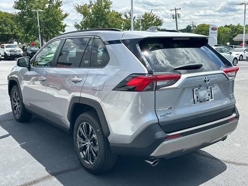 Used 2023 Toyota RAV4 Limited AWD/4WD image 5