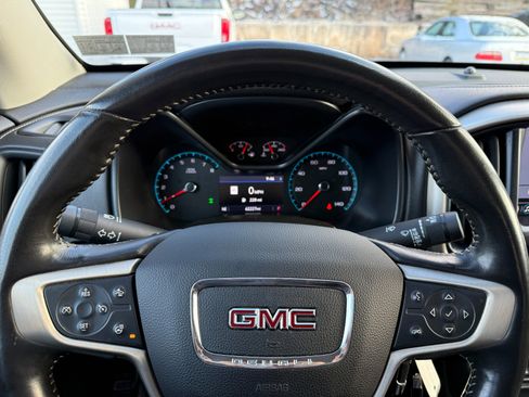 Used 2019 GMC Canyon Denali image 25