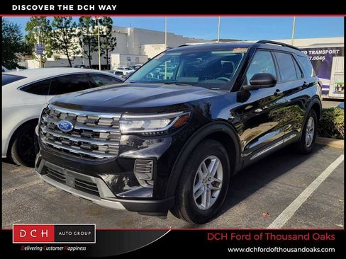 Used 2025 Ford Explorer Active image 1
