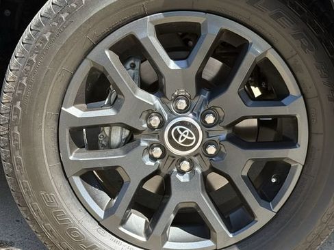 Used 2022 Toyota Tundra Platinum RWD image 9