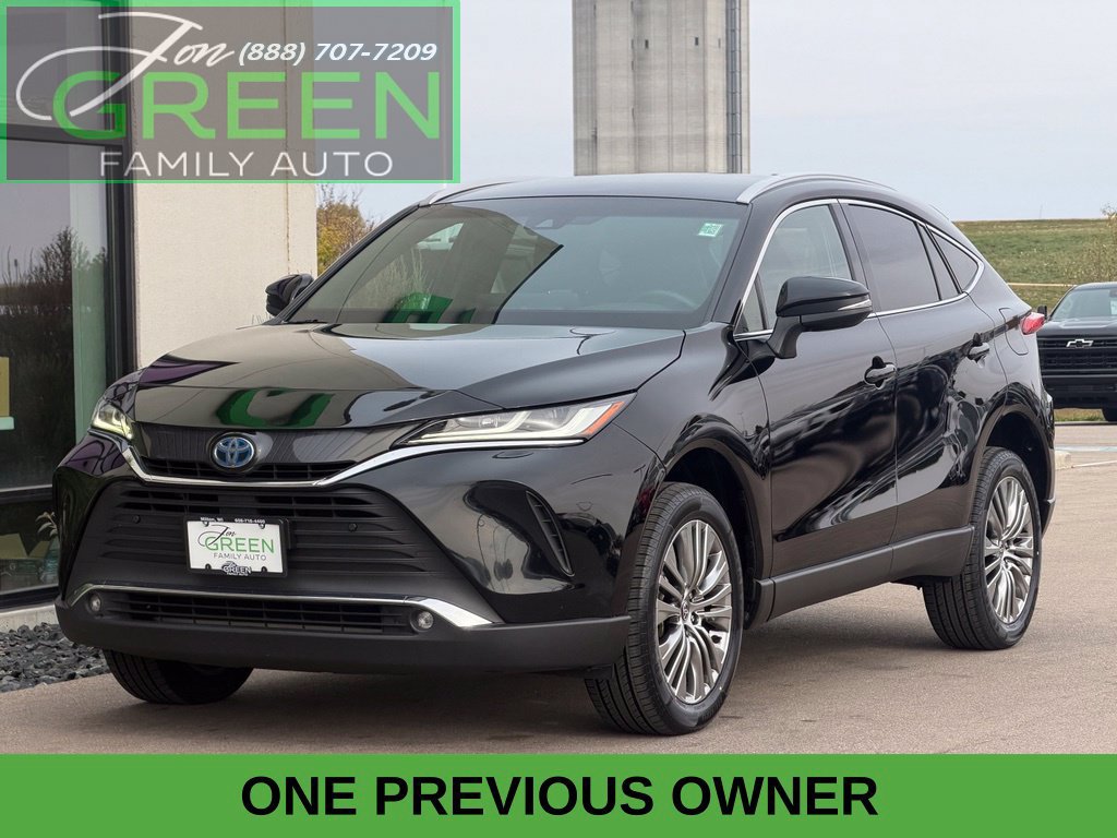 Used 2024 Toyota Venza XLE AWD/4WD image 1