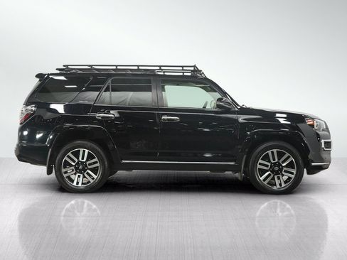 Used 2018 Toyota 4Runner Limited AWD/4WD image 6