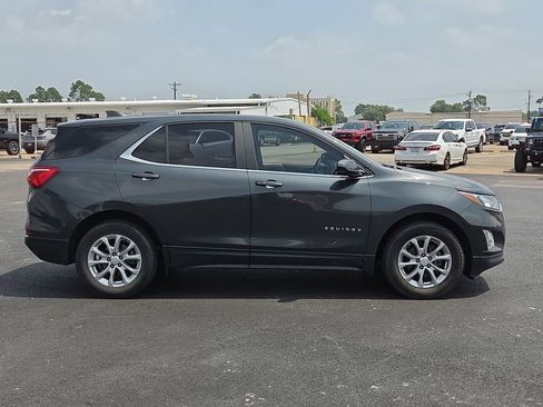 Used 2021 Chevrolet Equinox LT FWD image 18