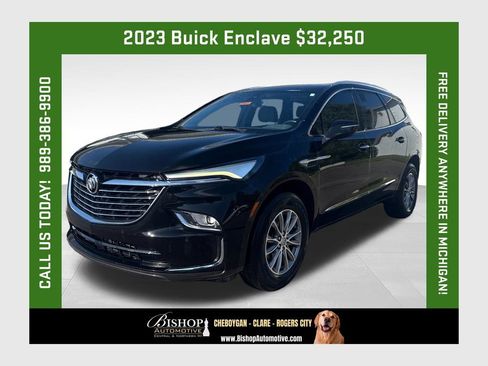 Used 2023 Buick Enclave Essence AWD/4WD image 1
