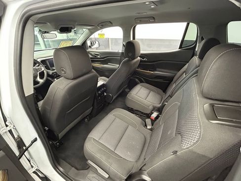 Used 2022 GMC Acadia SLE w/ Driver Convenience Package image 33
