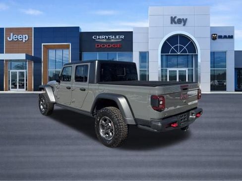 Used 2020 Jeep Gladiator Rubicon image 3