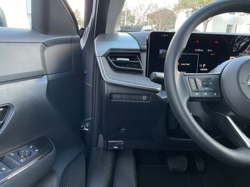 New 2026 Nissan Kicks S image 24